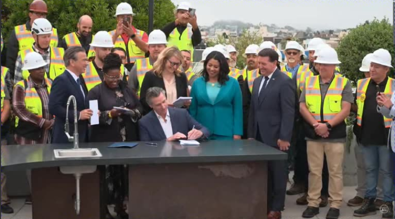 Gov. Newsom flogs Elk Grove Mayor Bobbie Singh-Allen for her fair housing debacle at bill signing ceremony