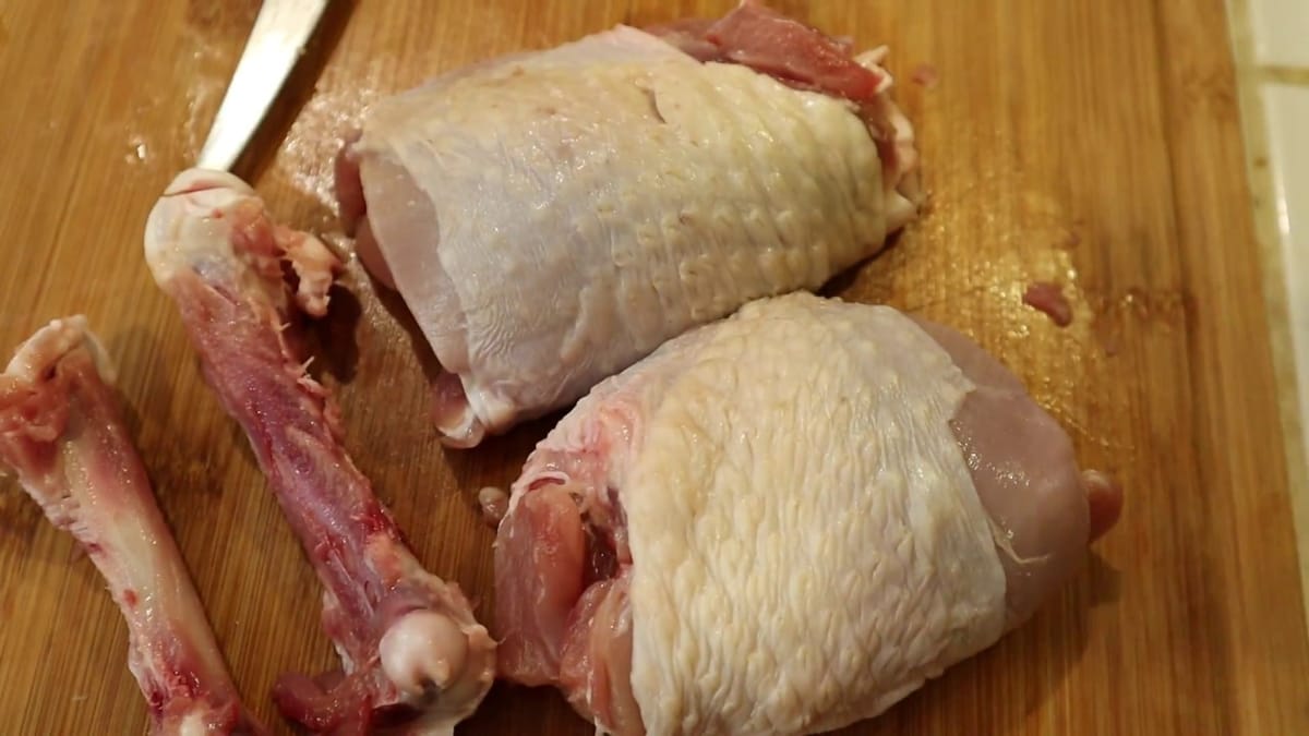 Easily Debone Chicken Thighs in Less Than 2 Minutes