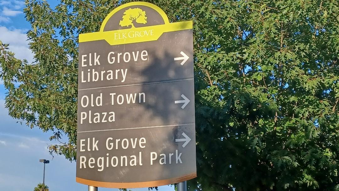 Elk Grove News Minute – Does this mean all the Wayfinding signs are now obsolete?