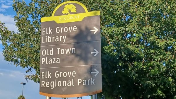 Elk Grove Wayfinding sign