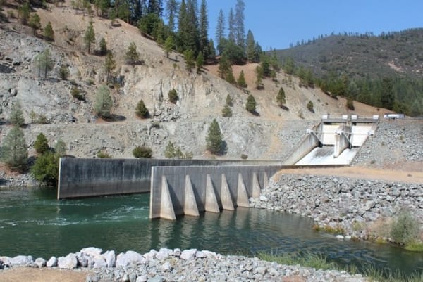 Lewiston Dam on the Trinity River. Photo by Dan Bacher.